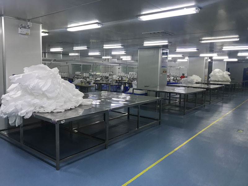 醫(yī)護(hù)防護(hù)用品生產(chǎn)現(xiàn)場